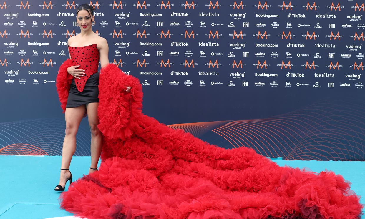 El vestido rojo de Chanel arrasa en la fiesta de inauguración de Eurovisión