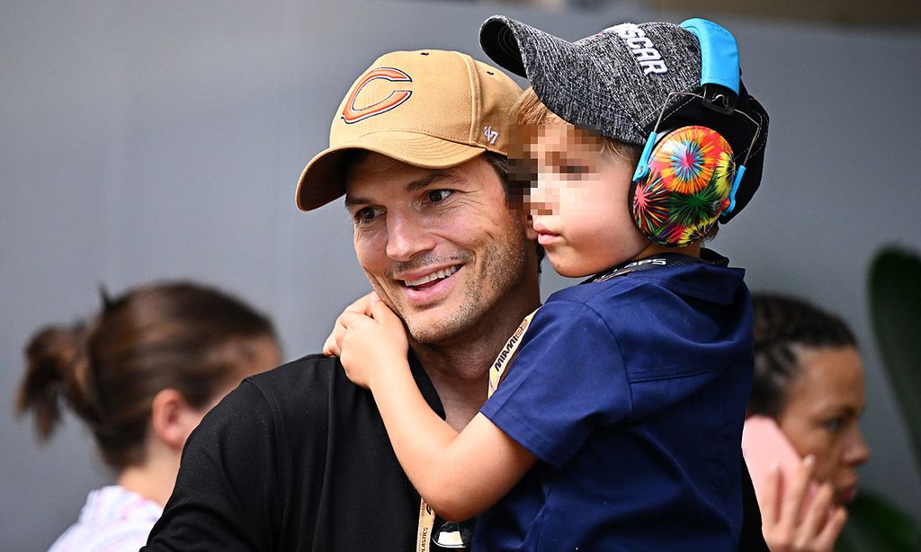 ashton kutcher y su hijo dimitri gran premio de miami