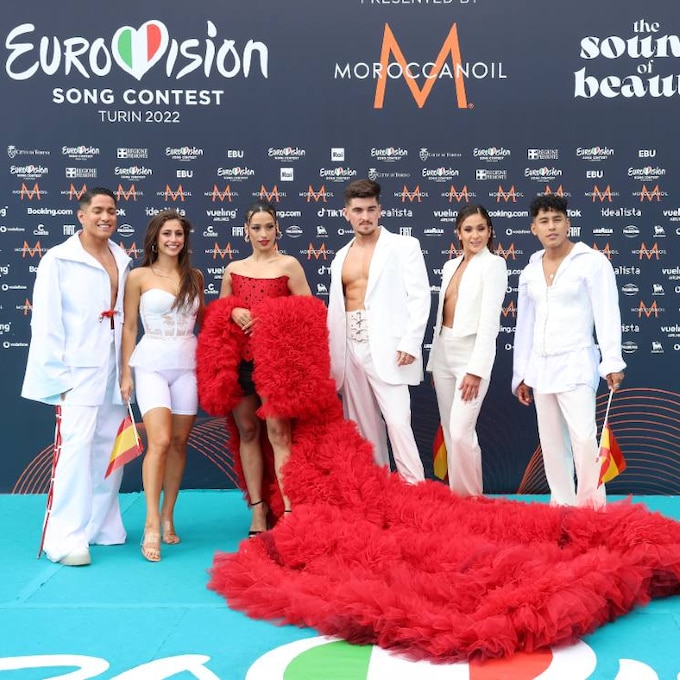 Conoce a los cinco bailarines de Chanel en 'Eurovisión'