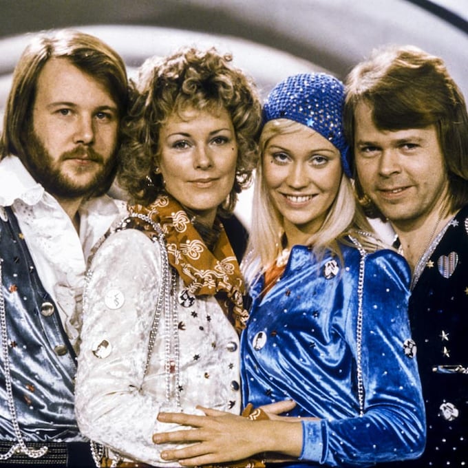 El 'boom' de ABBA, un calcetín cantante y polémica en el podium... lo más comentado en la historia de Eurovisión