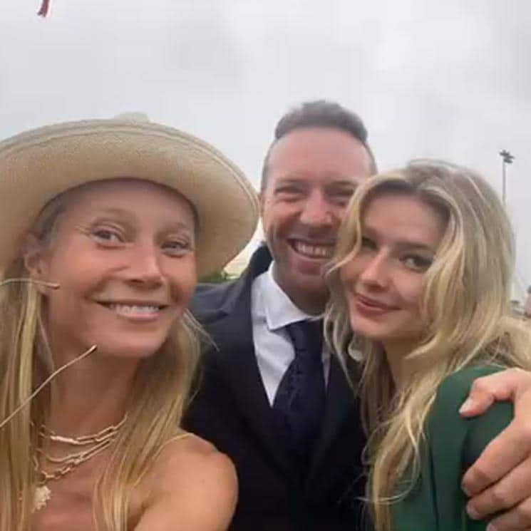 ¡Idéntica a su madre! Gwyneth Paltrow y Chris Martin, muy orgullosos en la graduación de su hija Apple, de 18 años