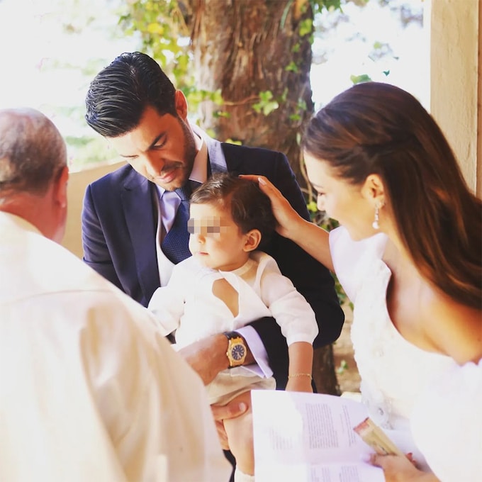 La 'inmensa felicidad' de Paula Echevarría y Miguel Torres en el bautizo de su hijo