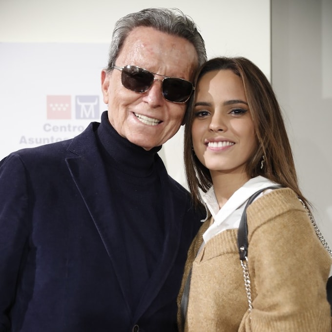 Gloria Camila se gradúa con el apoyo de su padre y la ausencia de Ana María Aldón 