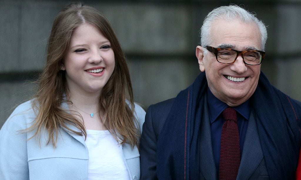 La hija veinteañera de Martin Scorsese que arrasa con sus divertidos vídeos junto a su padre