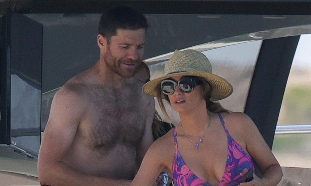 Nagore Aranburu y Xabi Alonso