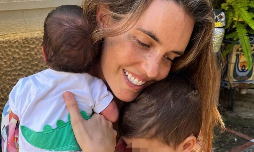 Ona Carbonell comparte las primeras (y veraniegas) imágenes con sus dos hijos