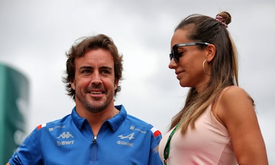 Las novias de Fernando Alonso y Carlos Sainz Jr., el mejor talismán de los españoles en el circuito de Hungría