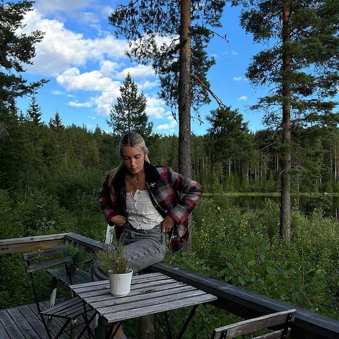 Jornadas de pesca y paseos en la naturaleza: así han sido las vacaciones de Daniela Figo en Suecia 