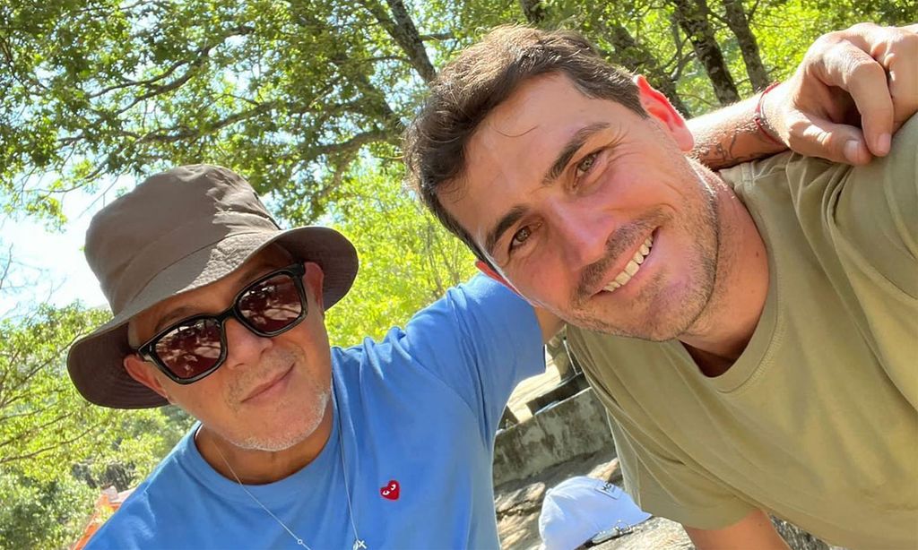Alejandro Sanz, de vacaciones con Iker Casillas en Navalacruz