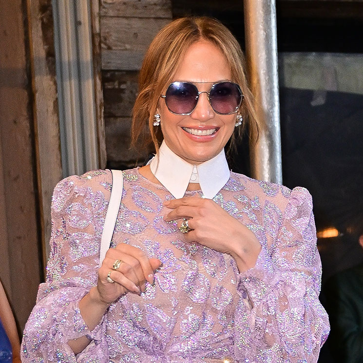 Jennifer Lopez muestra su espectacular colección de anillos de compromiso