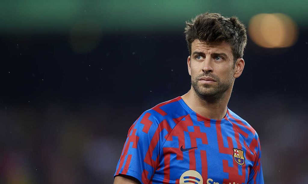 Gerard Piqué vuelve a los terrenos de juego tras confirmar su relación con Clara Chía Martí