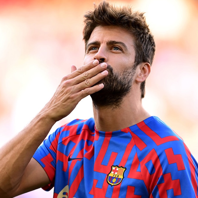 Los besos al aire de Piqué en el Camp Nou, ¿a quién van dirigidos?