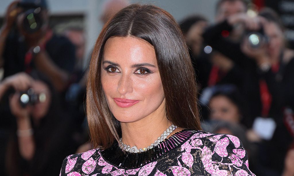 Penélope Cruz deslumbra en el Festival de Venecia convertida en toda una musa