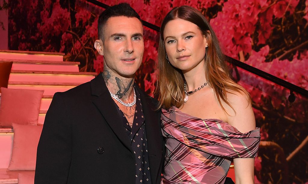 behati prinsloo y adam levine