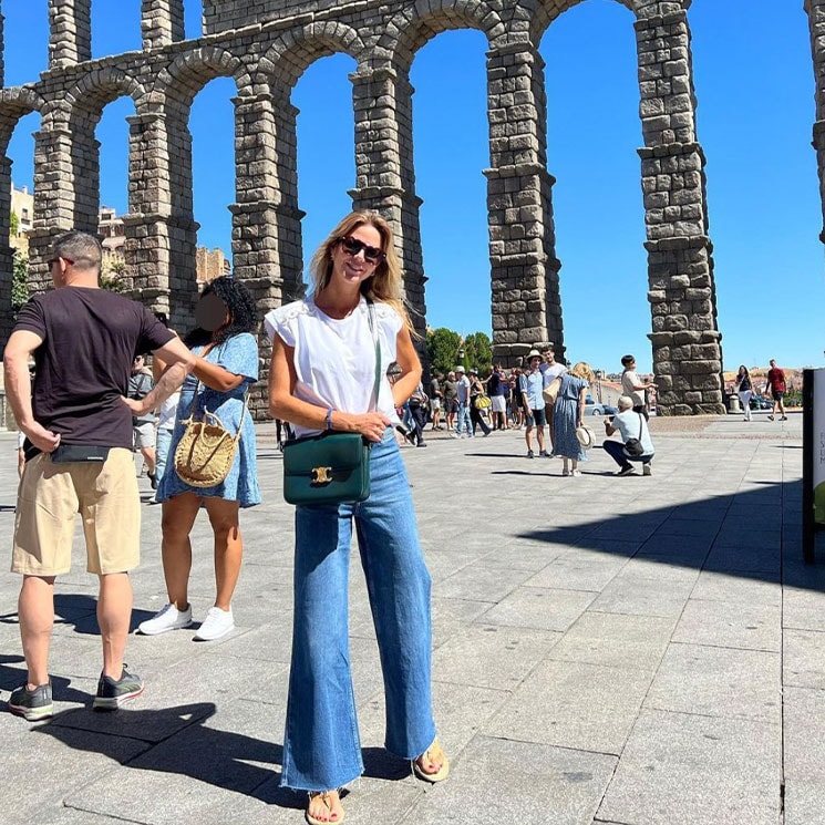 El divertido viaje a Segovia de Amelia Bono con Manuel Martos y sus hijos, ¡con cochinillo incluido y visita al acueducto!