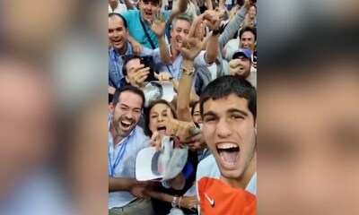 La celebración de Carlos Alcaraz tras ganar su primer Grand Slam: '¡Vamos!'