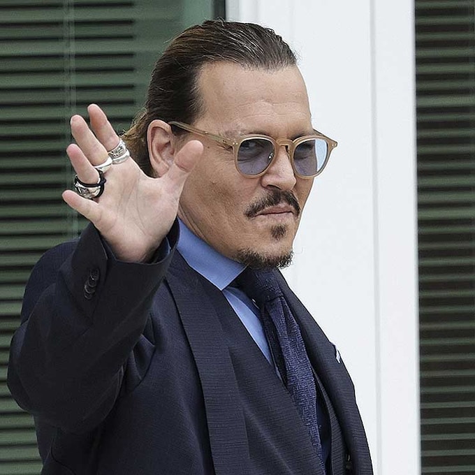 Johnny Depp sale con una de sus abogadas, pero no es la que todos creían