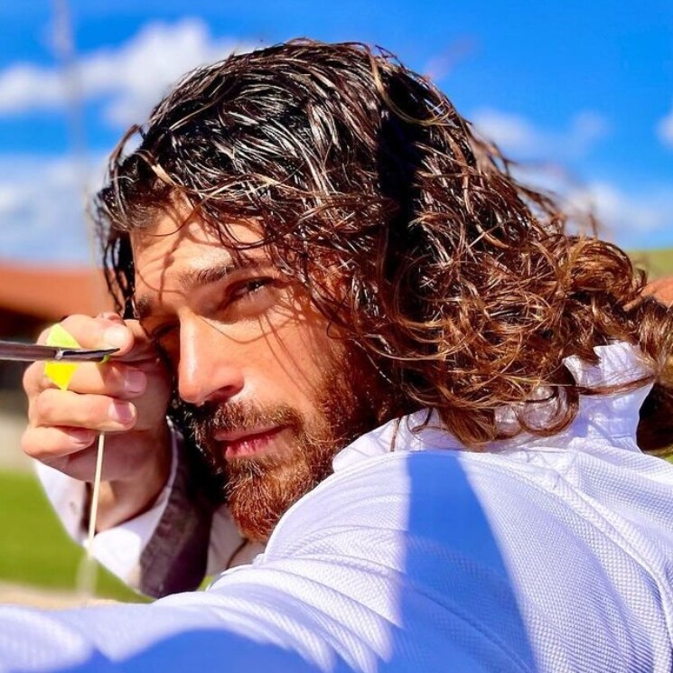 Can Yaman se muda a Hungría para convertirse en un héroe en 'El turco'