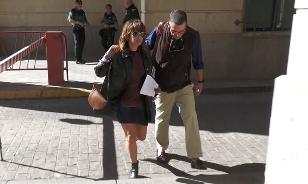 María León, detenida en Sevilla por una presunta agresión a un policía local
