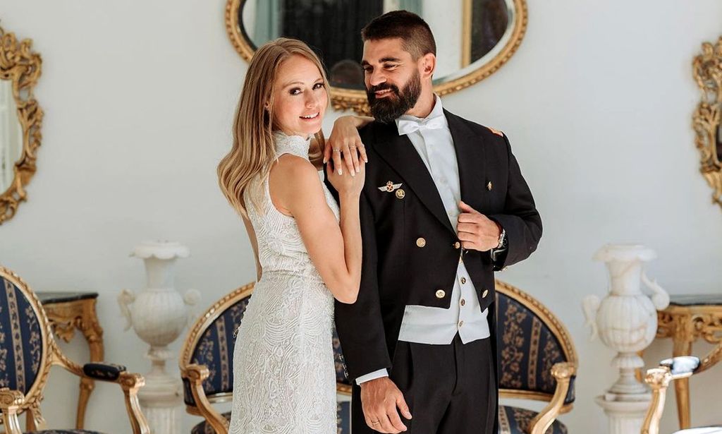 La espectacular boda castrense de Esmeralda Moya con el piloto del ejército Jaime Llopis