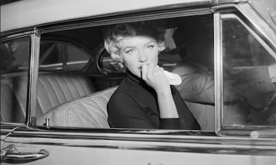 La vida de Marilyn Monroe: el icono del cine por excelencia que la fama convirtió en juguete roto