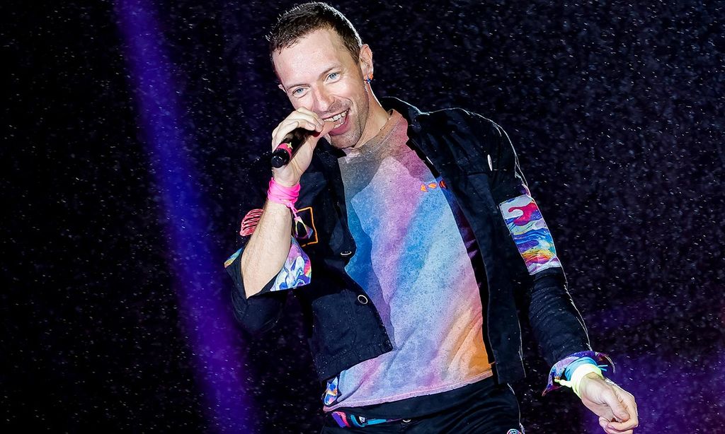 Preocupación por el estado de salud de Chris Martin, padece una infección pulmonar grave y cancela sus conciertos