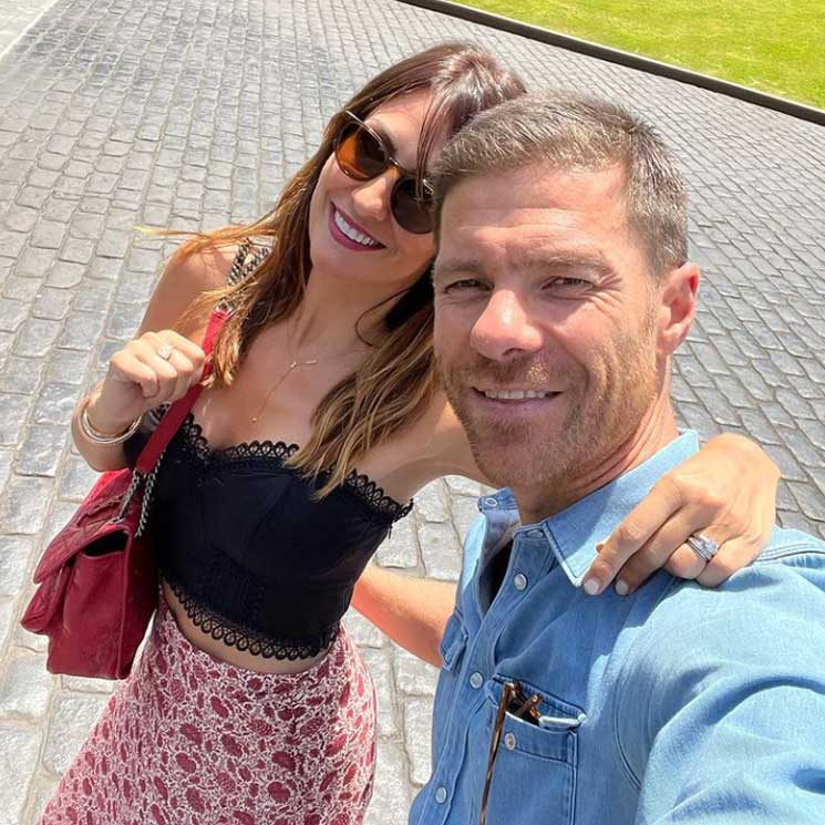 Xabi Alonso inicia nueva vida en Alemania junto a Nagore Aranburu y sus tres hijos