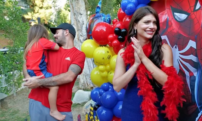 Eduardo Cruz y Eva de Dominici celebran el cumpleaños de su hijo