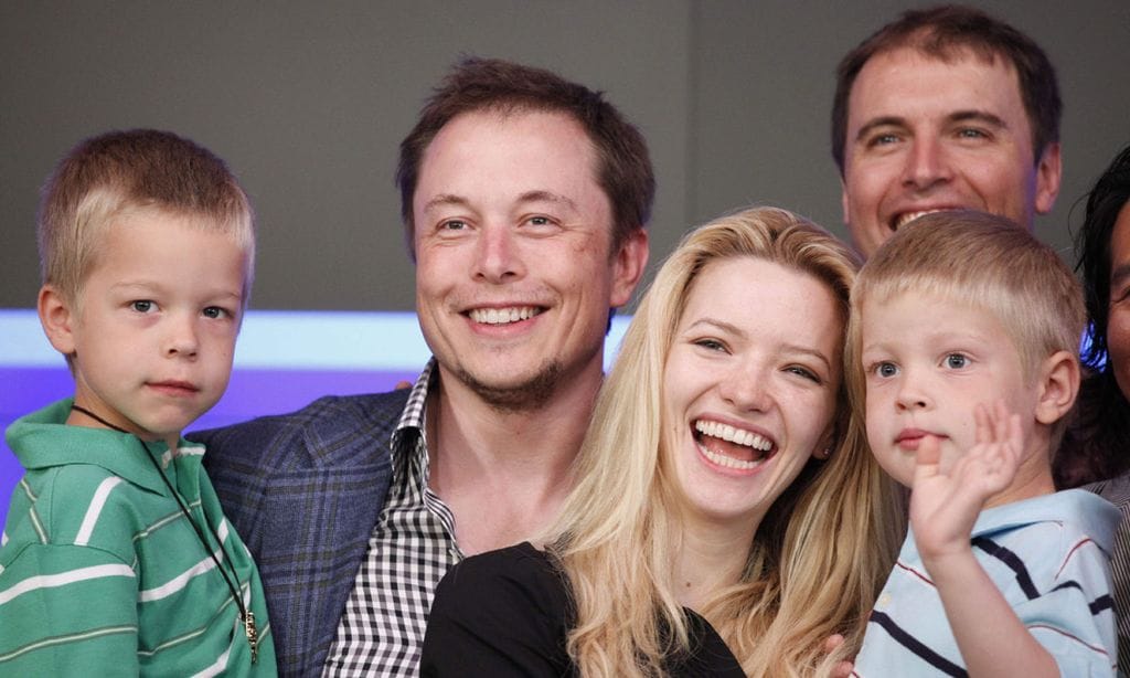 Elon Musk, con sus hijos mayores