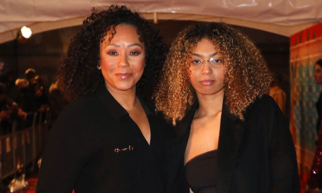 Phoenix, hija de Mel B, con su madre