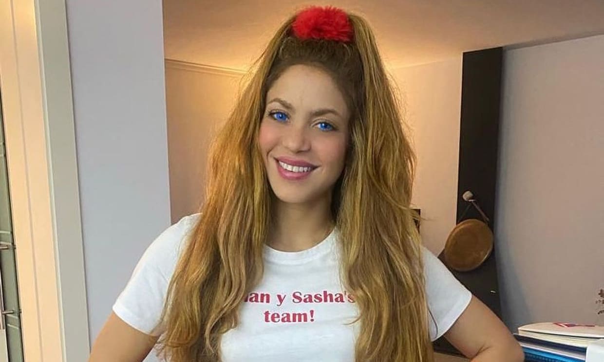 Shakira se disfraza de animadora en Halloween