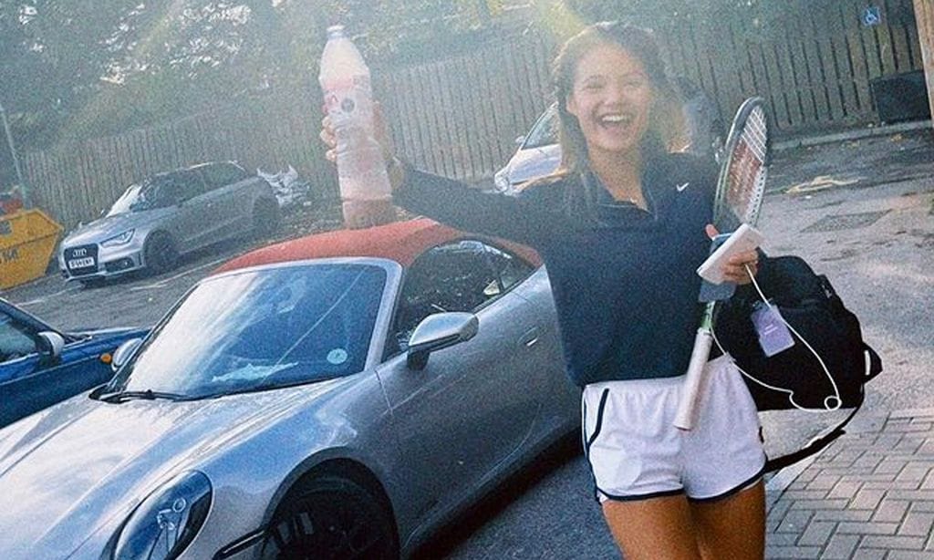 Emma Raducanu, la estrella del tenis que con 19 años ya conduce un coche de 186.000 euros