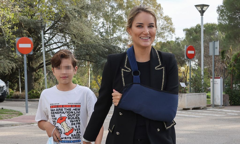 Alba Carrillo sufre una aparatosa caída en televisión y acaba en el hospital