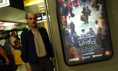 Muere en un aeropuerto el refugiado que inspiró el personaje de Tom Hanks en 'La Terminal'