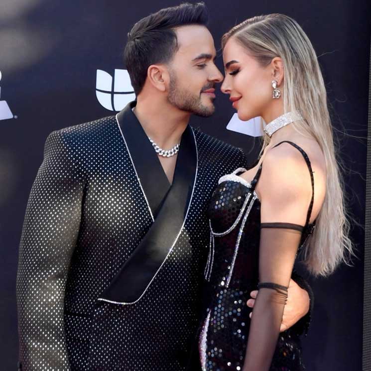 Águeda López nos cuenta cómo vivió los Grammy Latinos: de su impactante look al papel de su marido, Luis Fonsi, como presentador