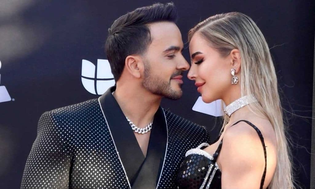 Águeda López nos cuenta cómo vivió los Grammy Latinos: de su impactante look al papel de su marido, Luis Fonsi, como presentador