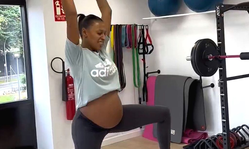 El entrenamiento de Ana Peleteiro, en plena forma a los ocho meses de embarazo