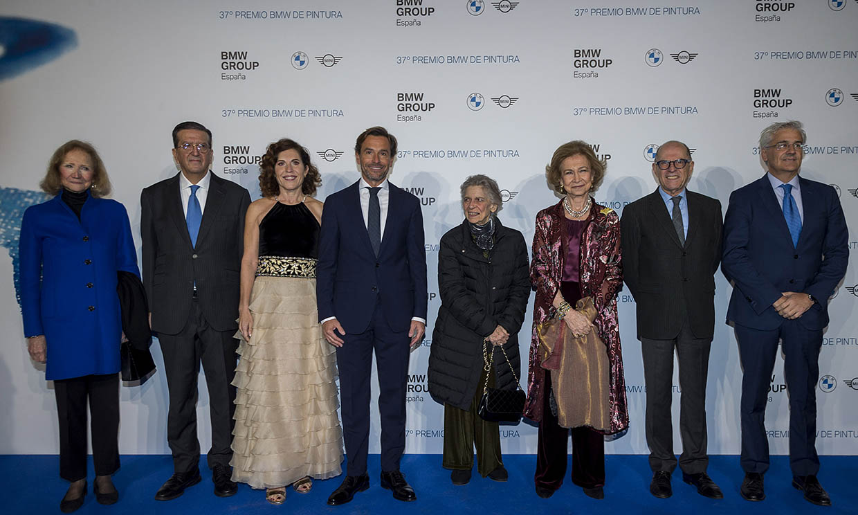La reina Sofía muestra su compromiso con el talento español en los Premios BMW de Pintura