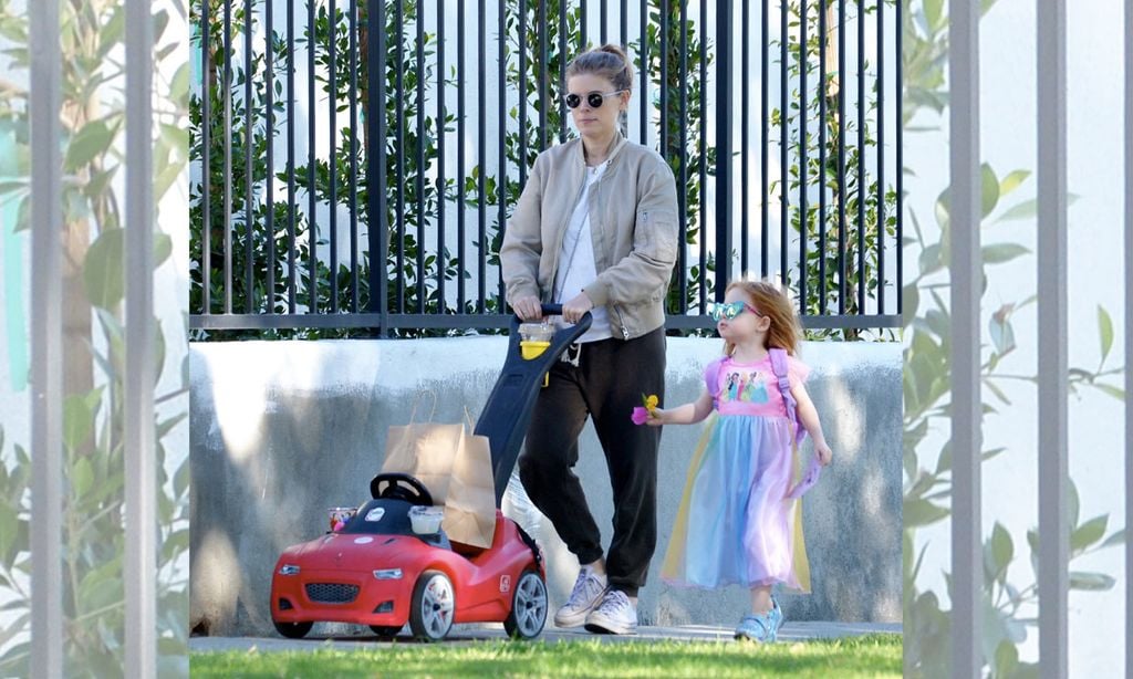 Kate Mara con su hija