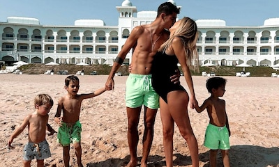 ¡Juegos en la playa y mucha diversión! Alice Campello y Álvaro Morata, con sus niños en el día libre de la Selección