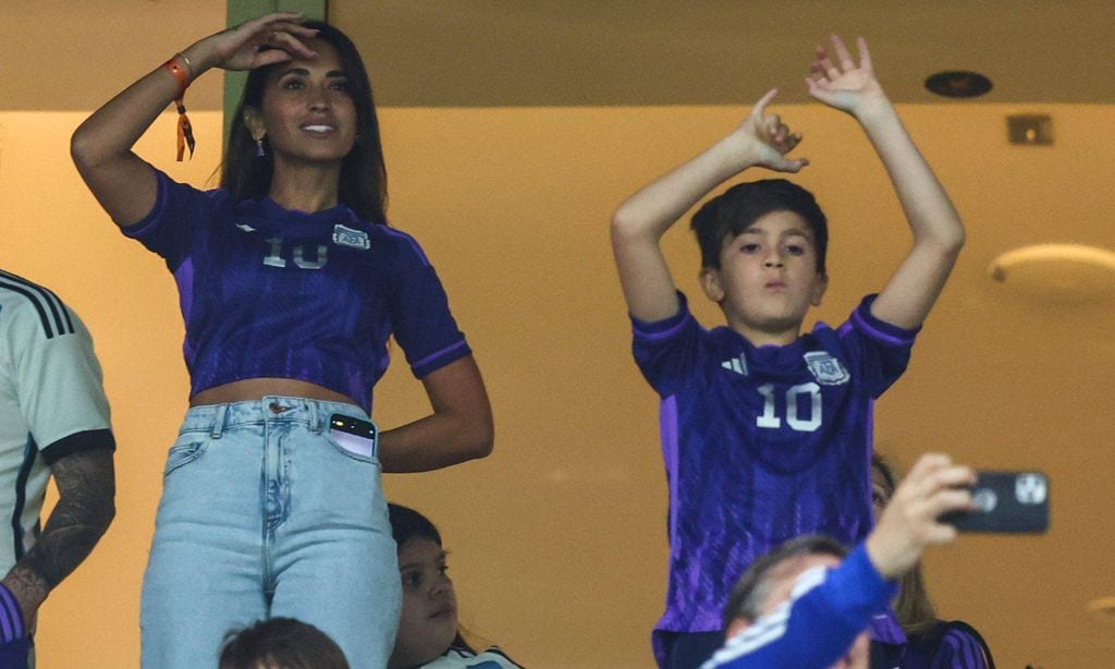 Antonela Roccuzzo en el Estadio Lusail durante el partido de semifinales Argentina-Croacia