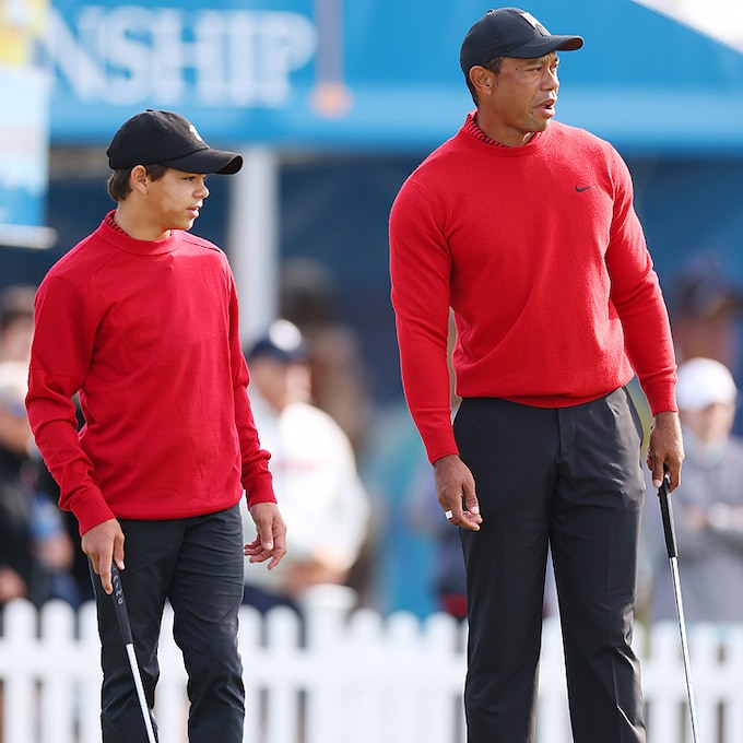 Tiger Woods y su hijo Charlie, dos clones en el campo de golf