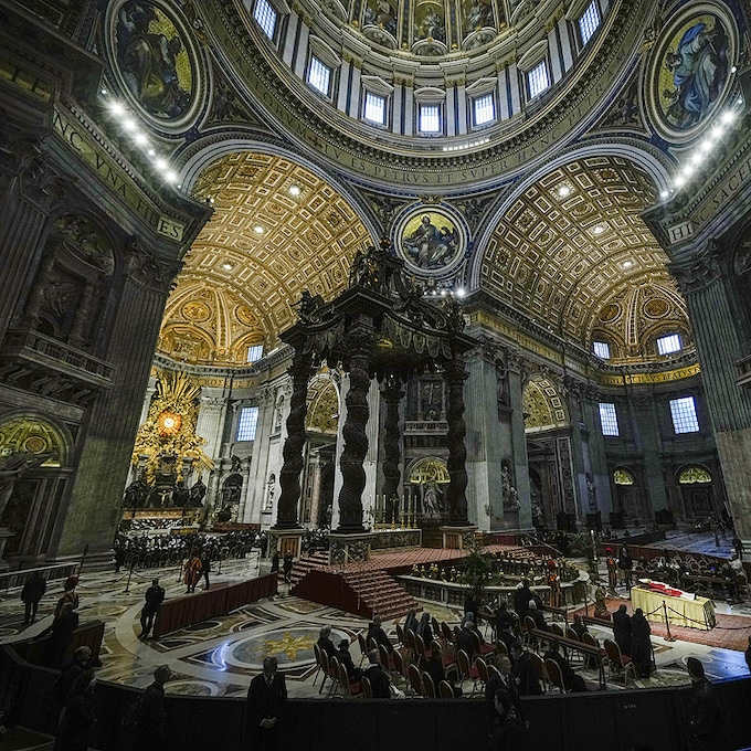 Más de 90.000 personas han visitado ya la capilla ardiente de Benedicto XVI en el Vaticano