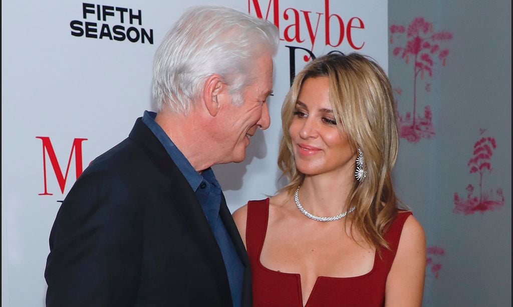 Richard Gere, todo un galán junto a su deslumbrante esposa y la sobrina de 'Pretty Woman'