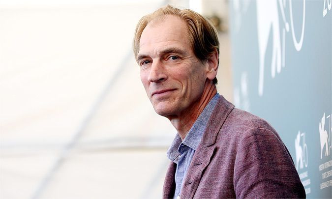 Desaparece el actor Julian Sands (Una habitación con vistas) tras una excursión a la montaña