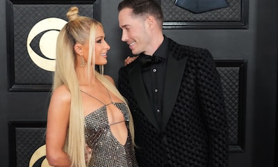 Paris Hilton reaparece en los Grammy tras convertirse en madre por primera vez