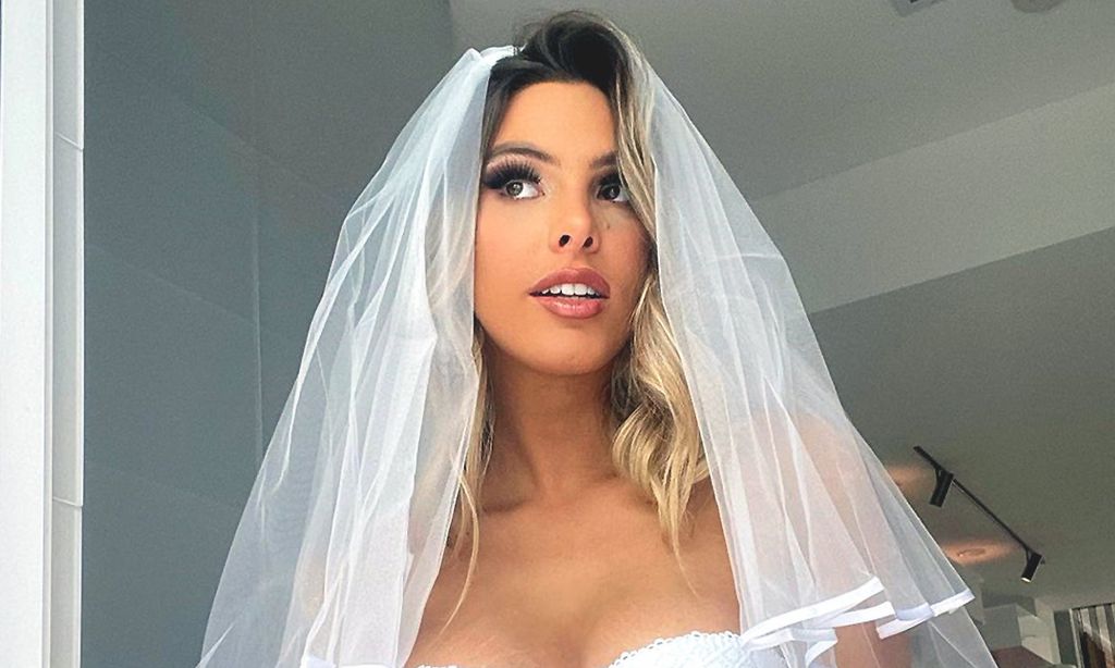 Lele Pons calienta motores para su boda con un posado de lo más sexy