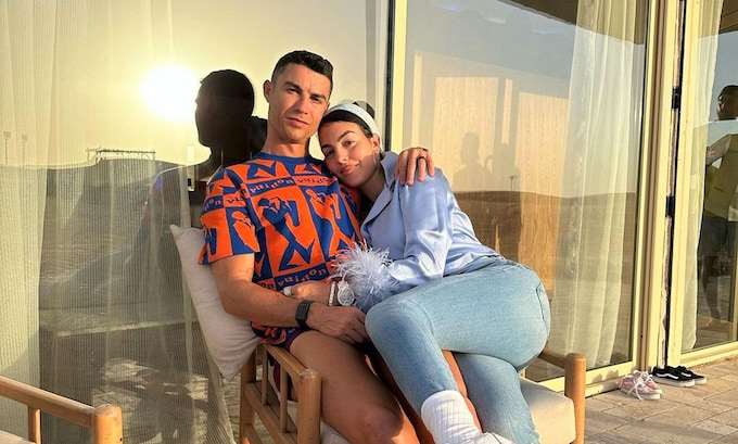 El detalle del móvil de Ronaldo que destapa su amor por Georgina