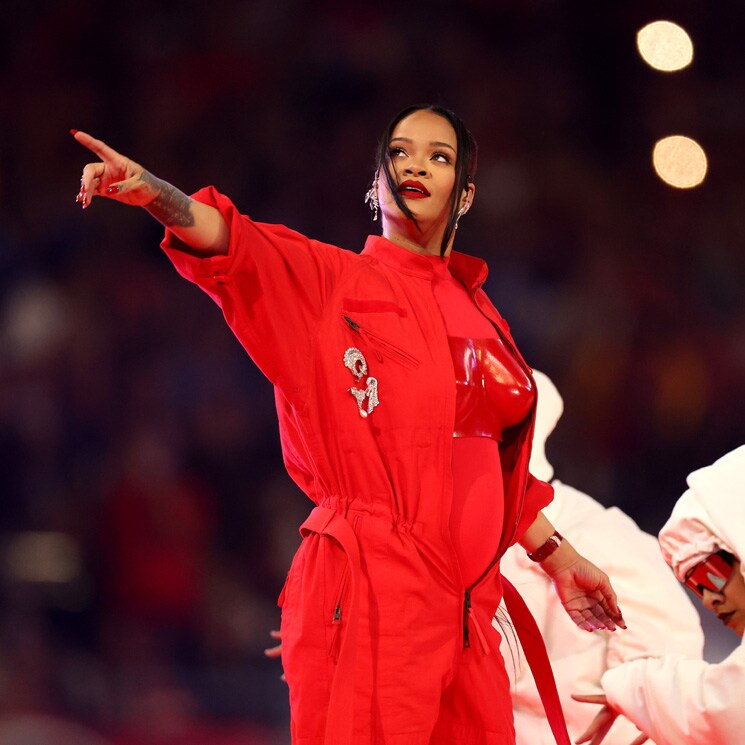 Rihanna anuncia su segundo embarazo en la Super Bowl