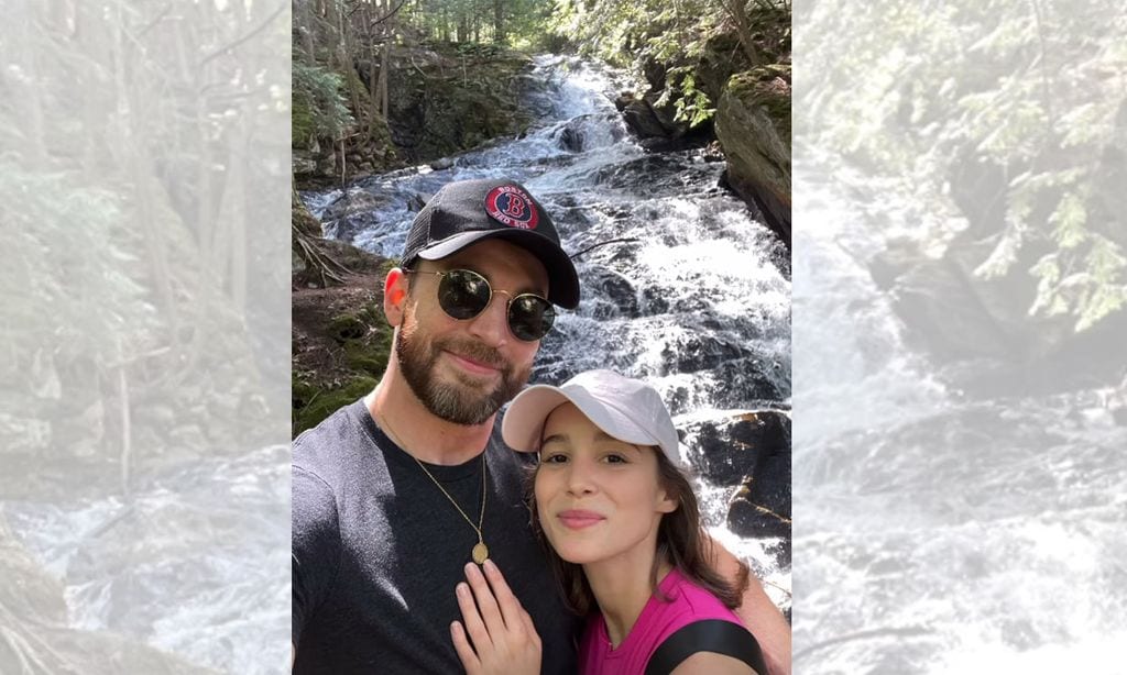 Chris Evans abre su álbum más romántico (e íntimo) con Alba Baptista